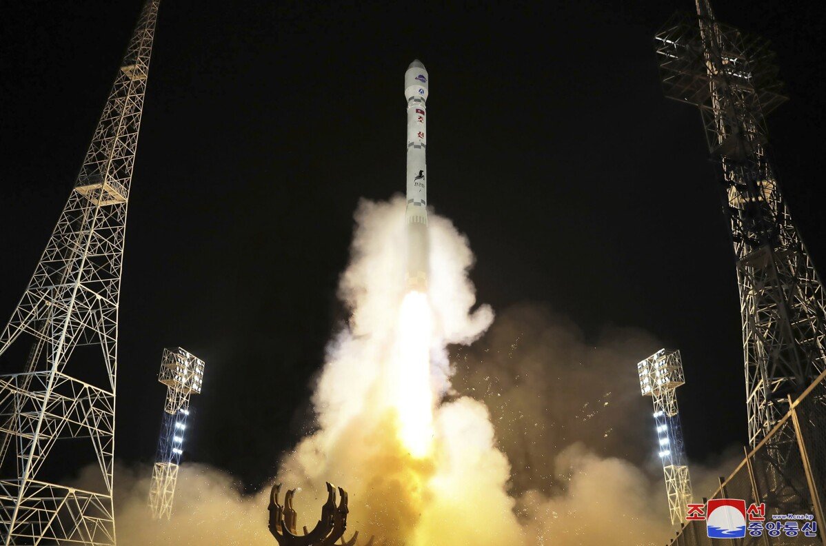 La Corea del Nord pianifica di lanciare presto un razzo, probabilmente trasportando il suo secondo satellite spia militare